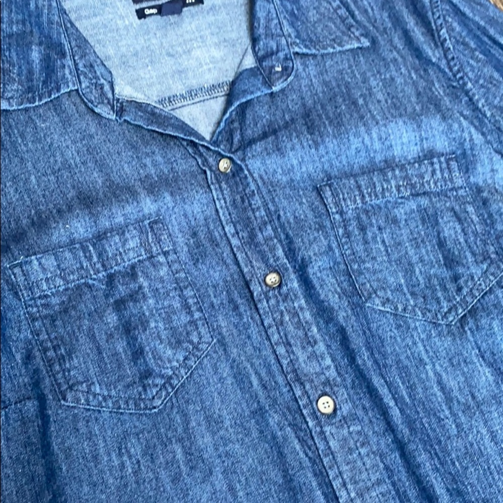 Gap denim button down - Picture 3 of 4